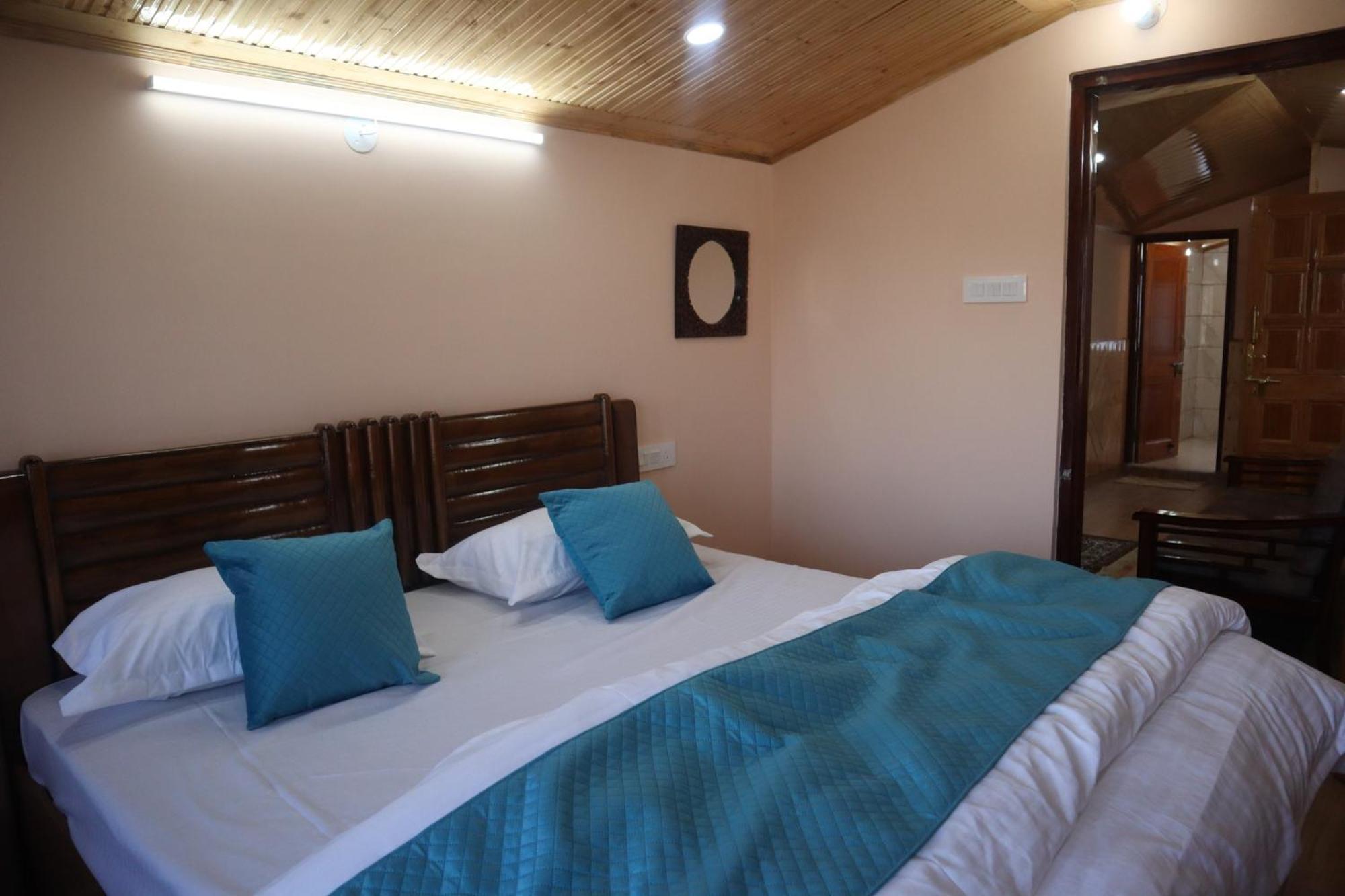 Nav Nidhi B&B Шимла Экстерьер фото